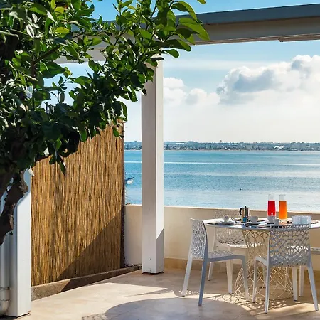 Casa Di Natale Sleeps 4 Air Con Wifi Villa *